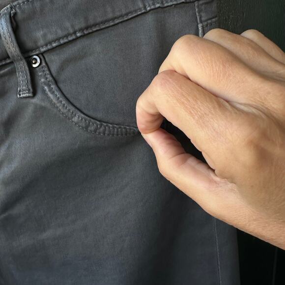 NWOT AG Farrah Skinny Jeans 27 Made in USA Gunmetal Coated Denim $225 MSRP - Picture 3 of 9